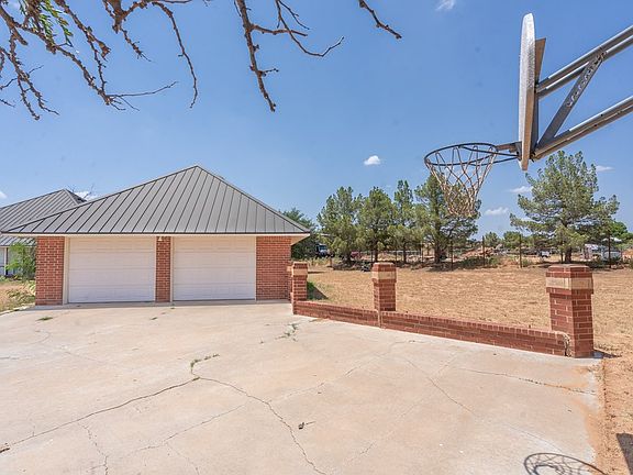 4th image of 2909 Ann Dr