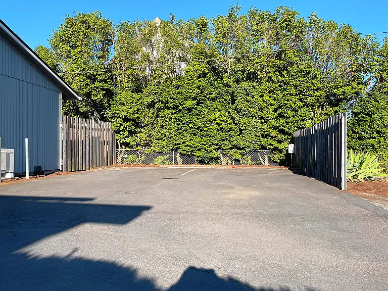 6106 SE Boise St — Photo 61