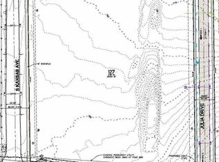 127 W Forevergreen Rd, North Liberty, IA 52317