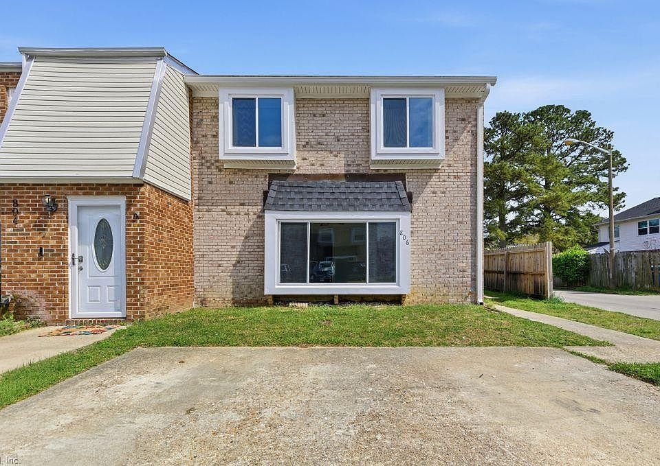 1st image of 806 Westport Pl