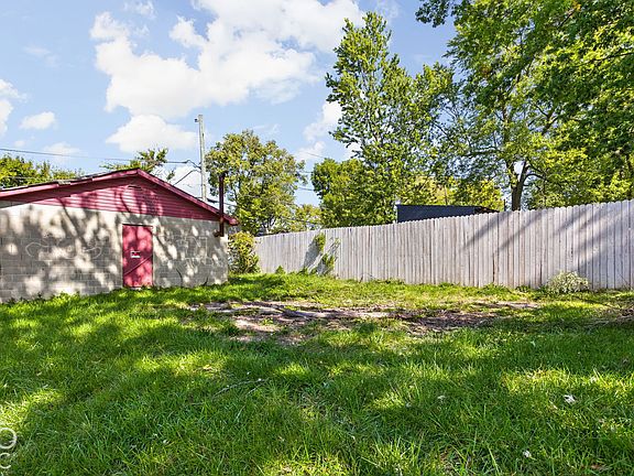 2nd image of 2304 Coyner Ave