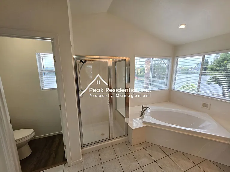 3333 E Island Ct — Photo 26