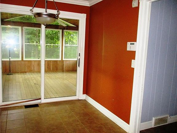 5th image of 15 Waterford Way