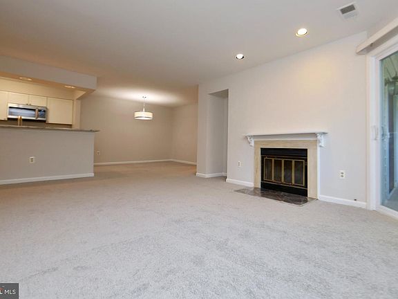 4th image of 7702 Lafayette Forest Dr APT 14