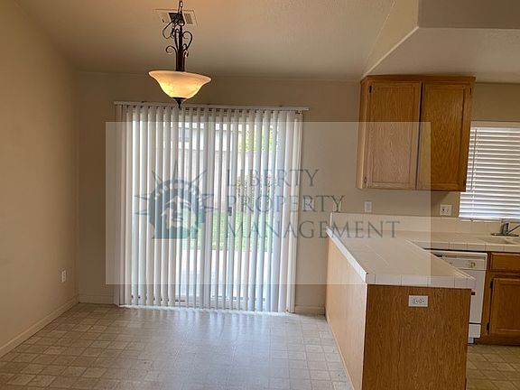 3rd image of 217 Culbertson Ct