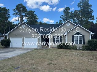 118 Bayou Ct, Raeford, NC 28376