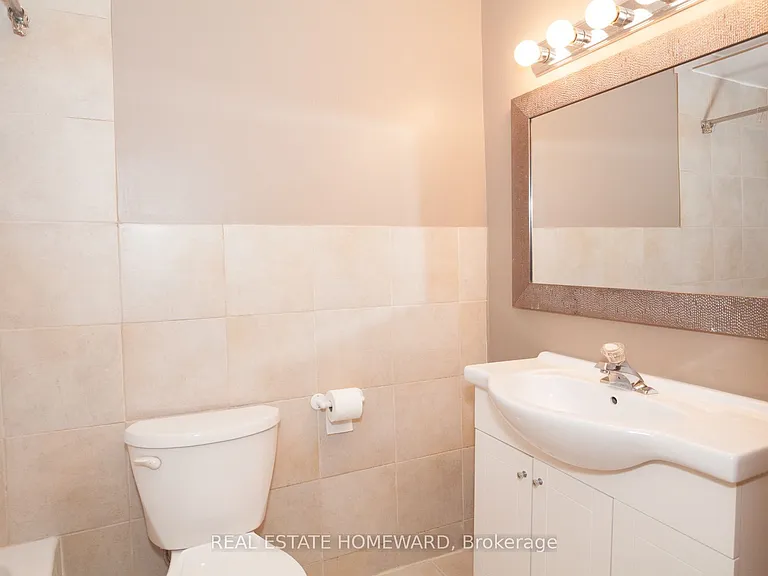920 Pape Ave #B — Photo 21