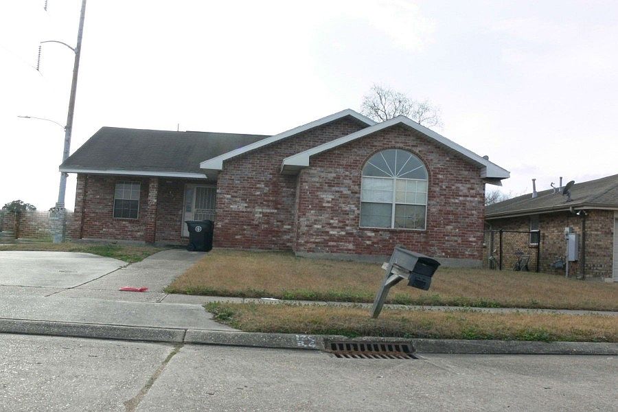1st image of 7300 Dogwood Dr