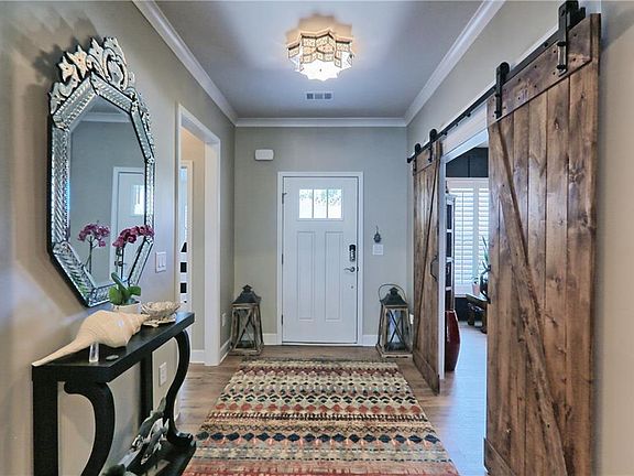 2nd image of 5968 Ventura Pl