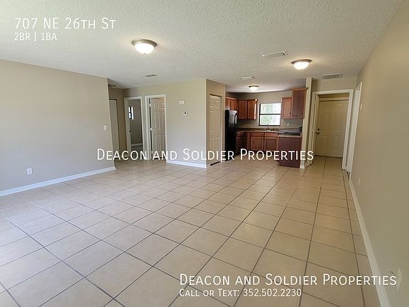 3rd image of 707 NE 26th St