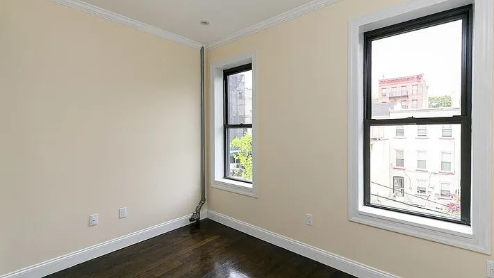 Rented by Avenues Real Estate | media 6