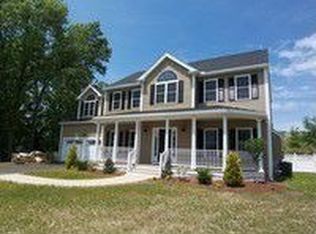 33 Derby St, Framingham, MA 01701