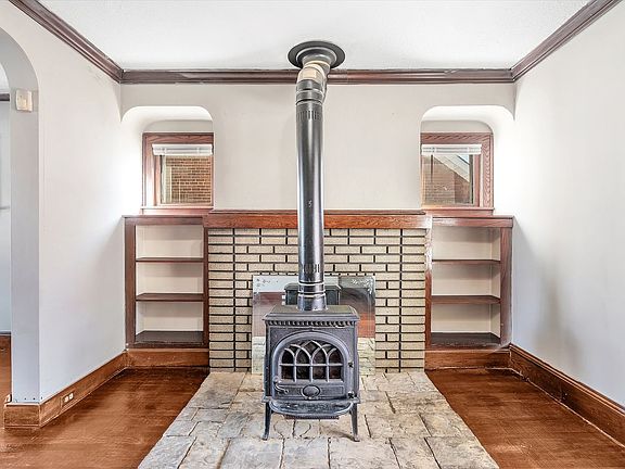 5th image of 10901 Park Heights Ave