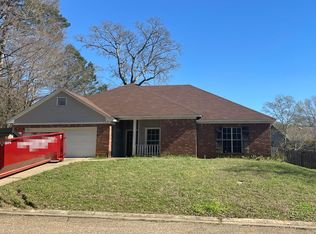 3101 Tynes Dr, Jackson, MS 39272