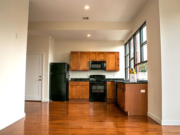 4th image of 5020 Pentridge St APT 305