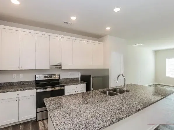 104 Dogwood Village Trl, Mooresville, NC