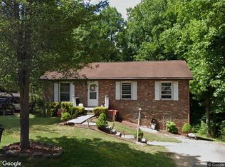 1243 Sunrise Dr, Bluefield, WV 24701