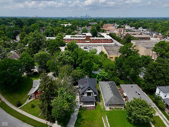 3rd image of 44 S Bolton Ave