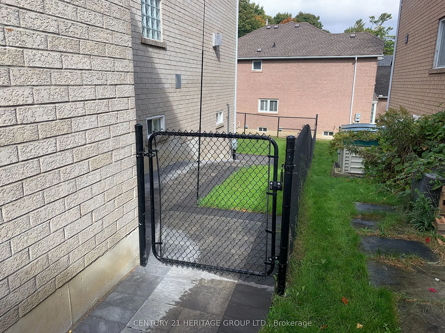 2 bed, $2,000 — Photo 2
