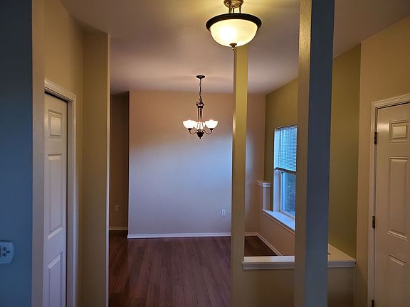 2nd image of 4008 Byron Ave #101