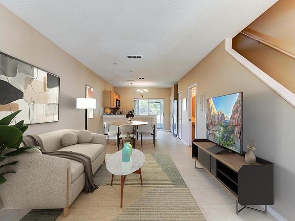 3rd image of 509 Wilton Cir
