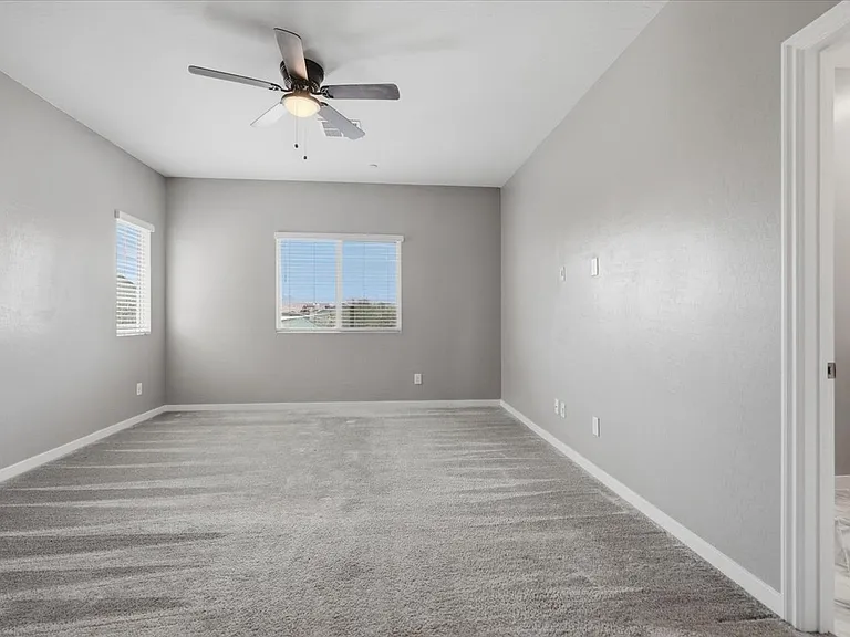 6510 Silver Estates Ave — Photo 17