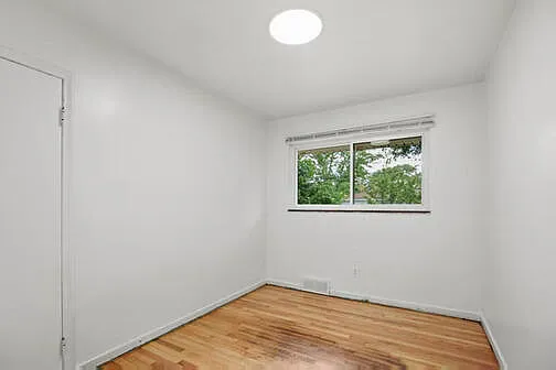 24281 Condon St — Photo 14