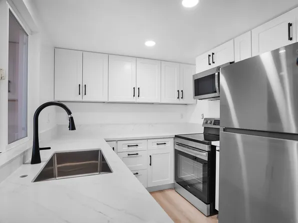 910 N Fig St APT B, Escondido, CA 92026