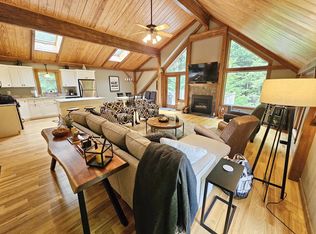 125 Sundance Rd, North Woodstock, NH 03262