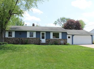 1482 Winifred St, Jenison, MI 49428