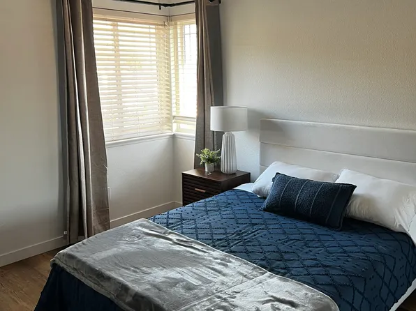 3004 Indian Canyon Ct, Highland, CA 92346