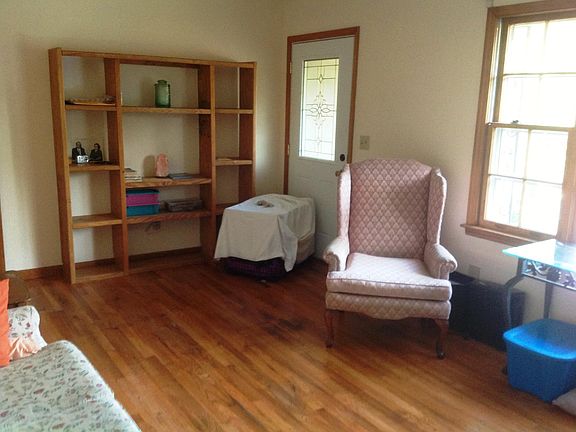2nd image of 229 Diane Dr SE