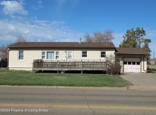 575 1st Ave NW, Beach, ND 58621