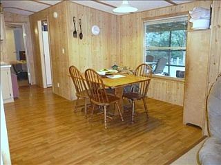 3rd image of 114 Shoshoni Dr