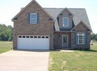 825 Hicks Rd, Dickson, TN 37055