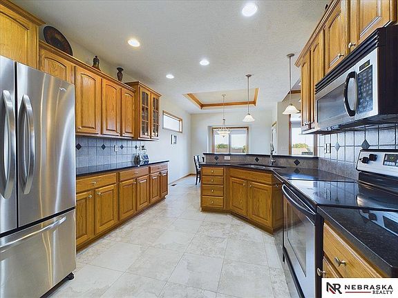 5th image of 7550 Greycliff Dr