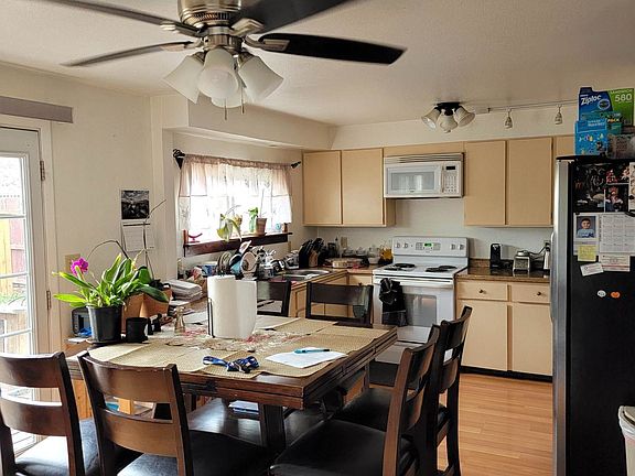 4th image of 1006 Southside Dr