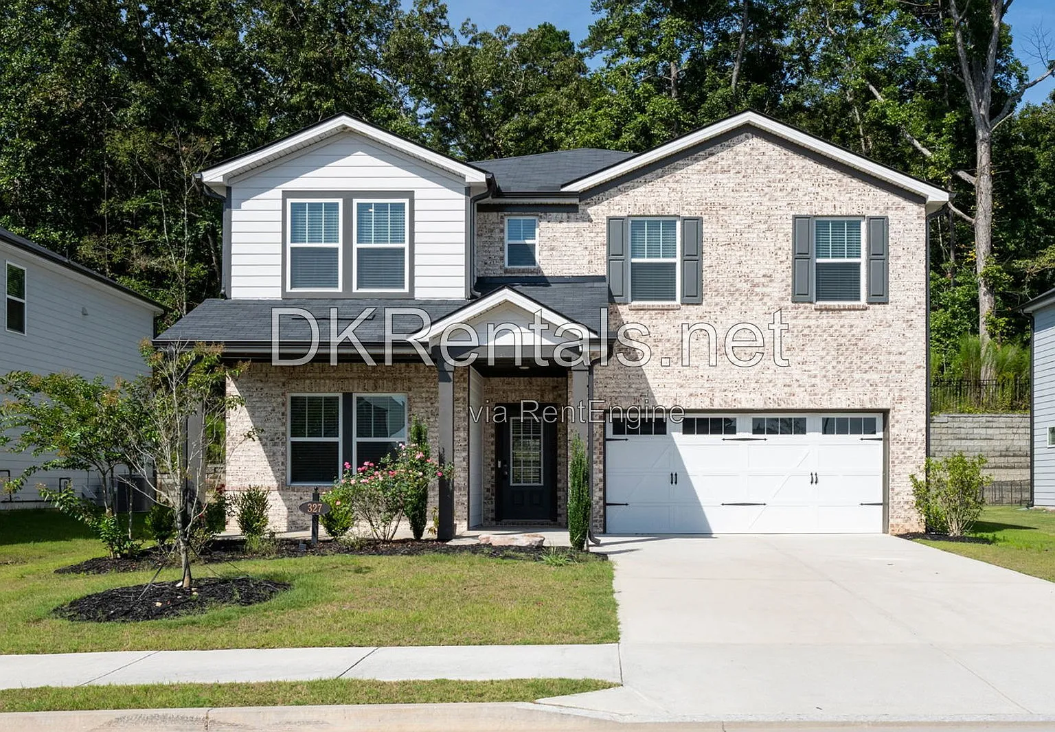 5 bed, 4.5 bath, 3250 sqft, $2,650 — Photo 1