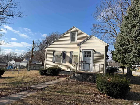 841 Gratton St, Burlington, IA 52601
