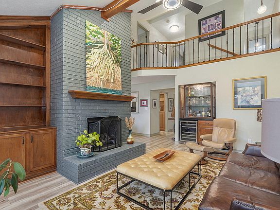 4th image of 3141 E Raynell Street #E