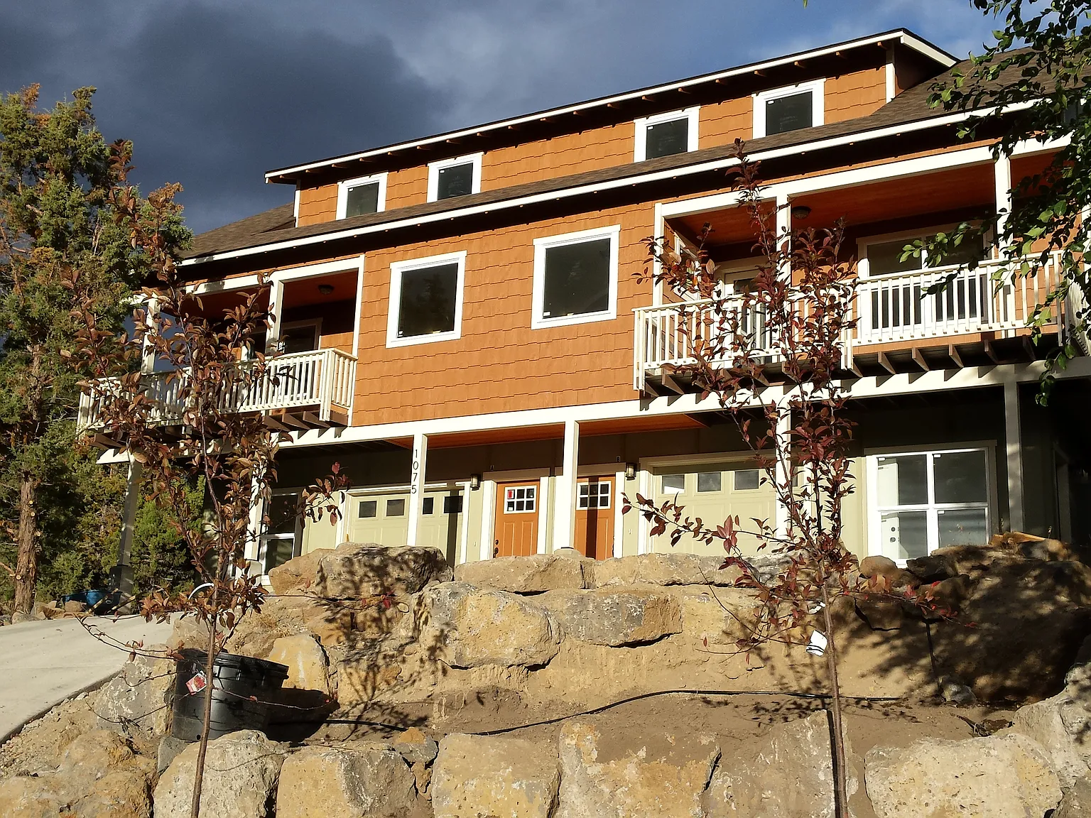 3 bed, 1400 sqft, $2,500 — Photo 1