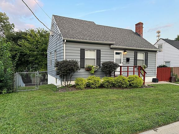 2nd image of 3956 Avilla Pl