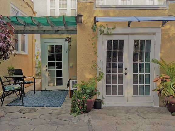 2nd image of 1235 Oak St NE #1