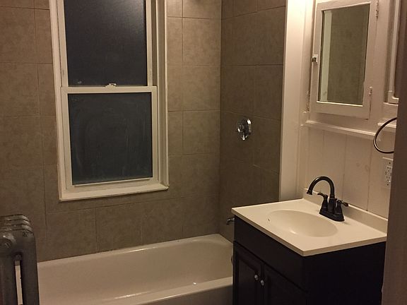 2nd image of 38-40 Oakwood Ave #2