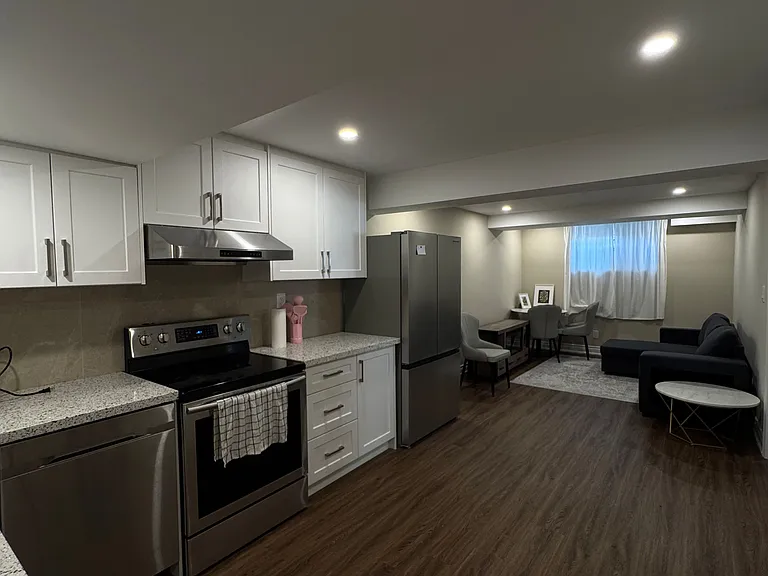 20 Dudley Dr #B — Photo 1