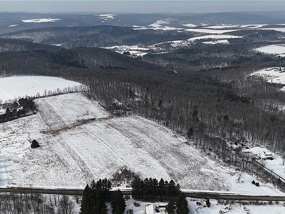 2nd image of 17 Kimble Rd