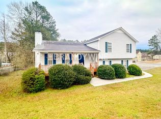 700 Newport Dr, Villa Rica, GA 30180