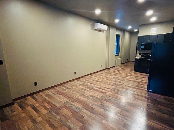 3rd image of 404 Thwing St #1