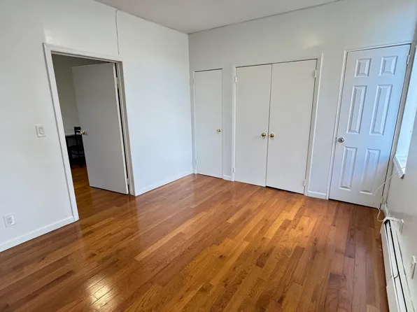 1581 Pitkin Avenue image 4 of 10