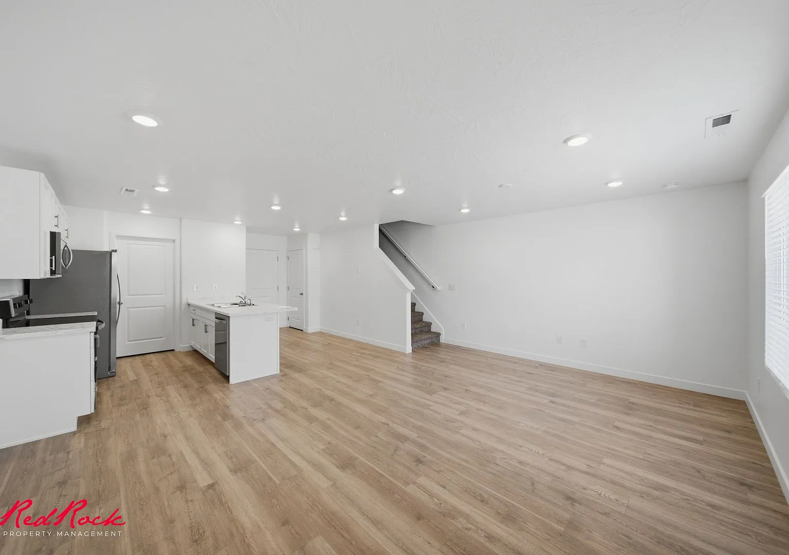Brand New! 3 Bedroom Townhome In Long Valley! — Photo 2